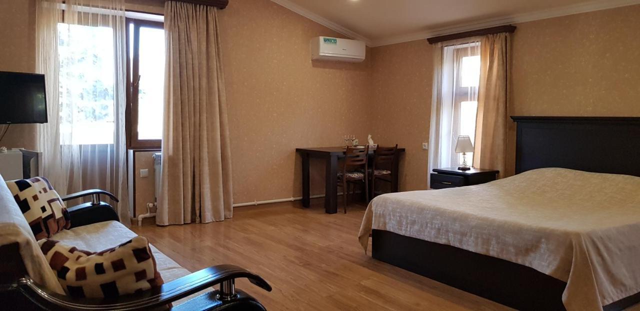 Ruzan Hotel Ijevan Exteriér fotografie